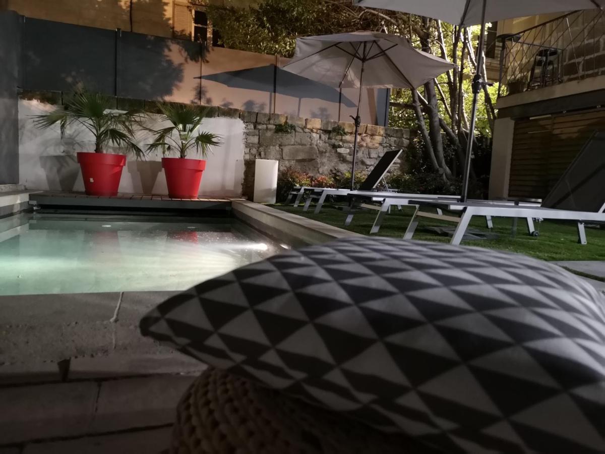 La Maison Grivolas Appartements Et Maison D'Hotes Avinyon Dış mekan fotoğraf