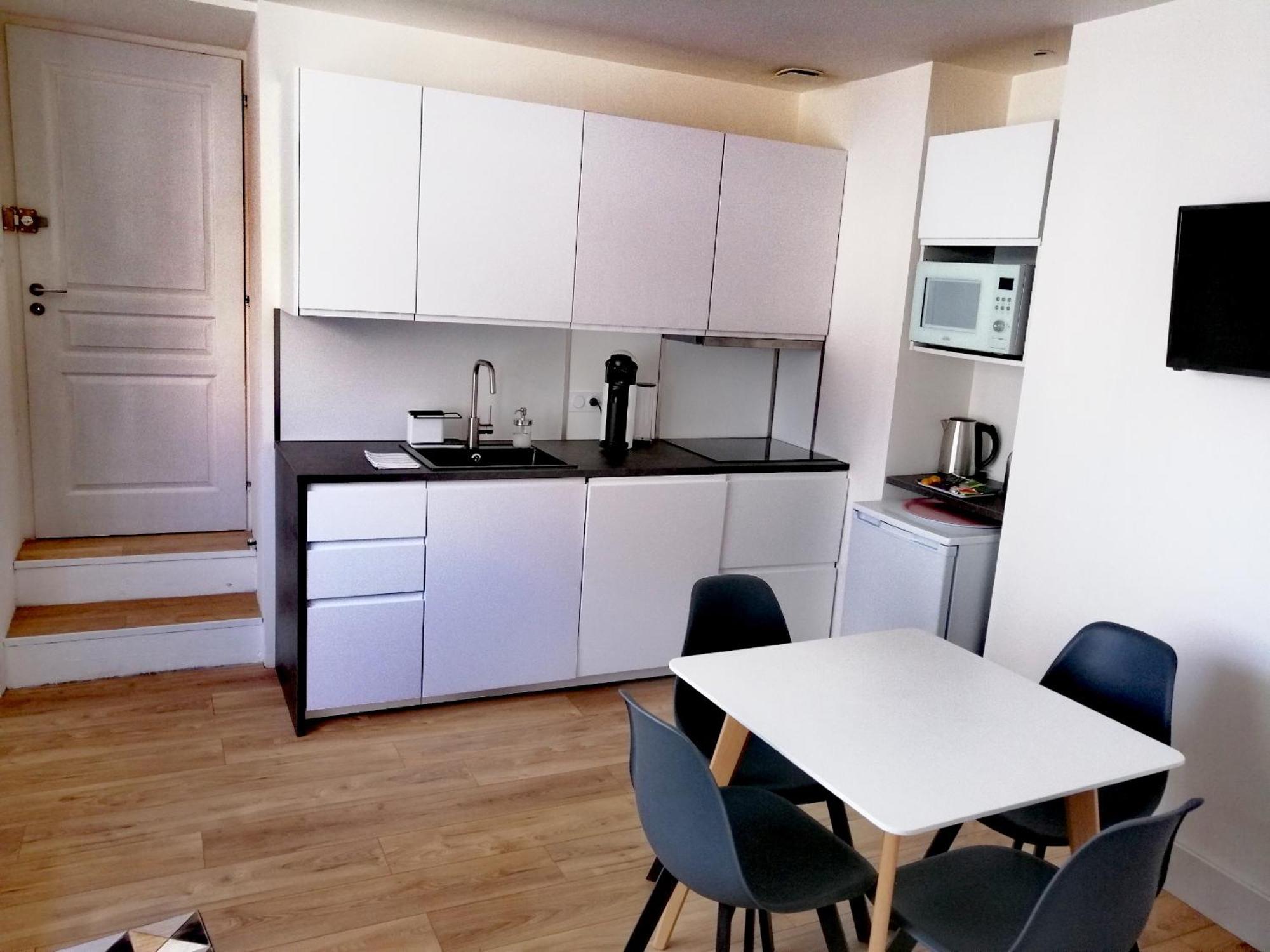 La Maison Grivolas Appartements Et Maison D'Hotes Avinyon Dış mekan fotoğraf