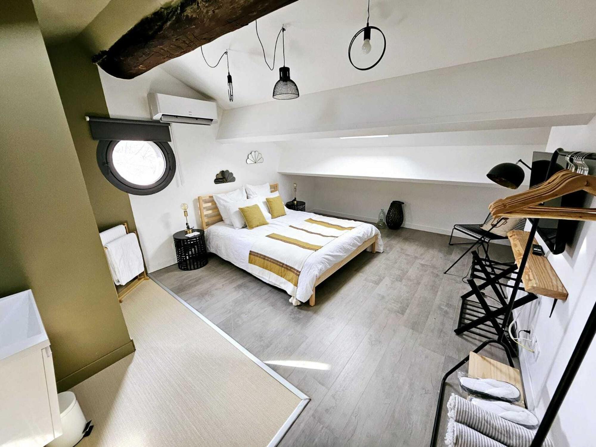 La Maison Grivolas Appartements Et Maison D'Hotes Avinyon Dış mekan fotoğraf