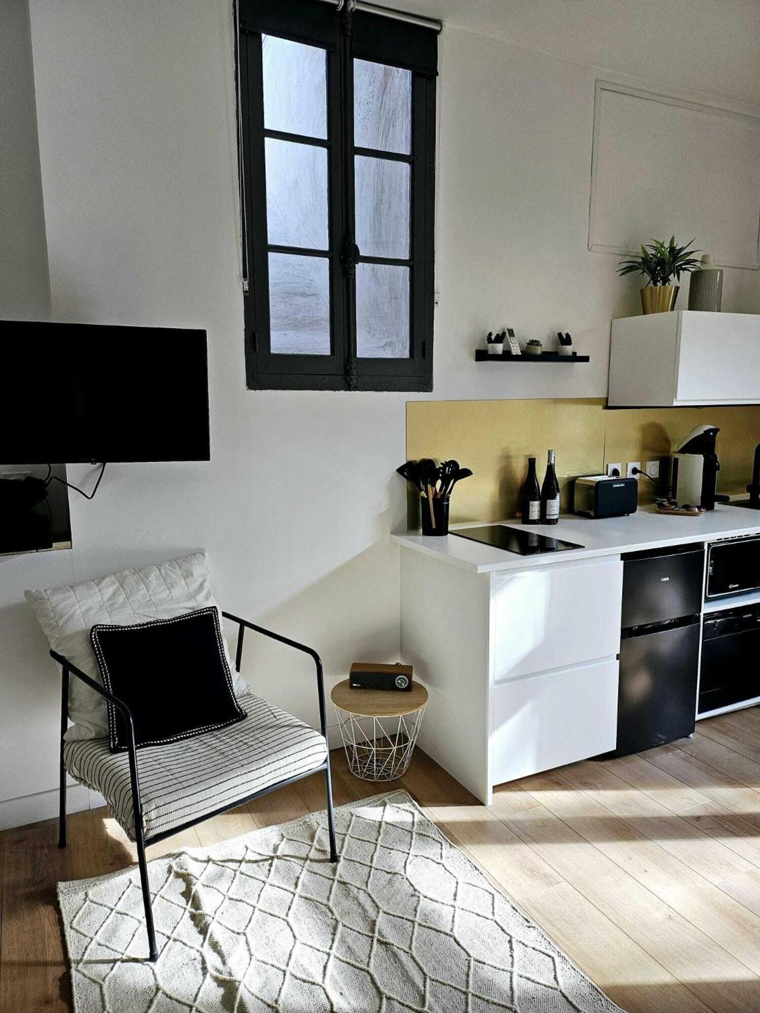La Maison Grivolas Appartements Et Maison D'Hotes Avinyon Oda fotoğraf